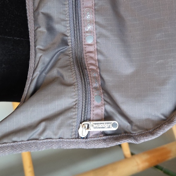 Lesportsac Crescent Shoulder Bag - Picture 2 of 8